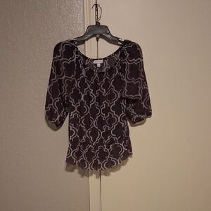 New York & Company Black and Gray Patterned Blouse